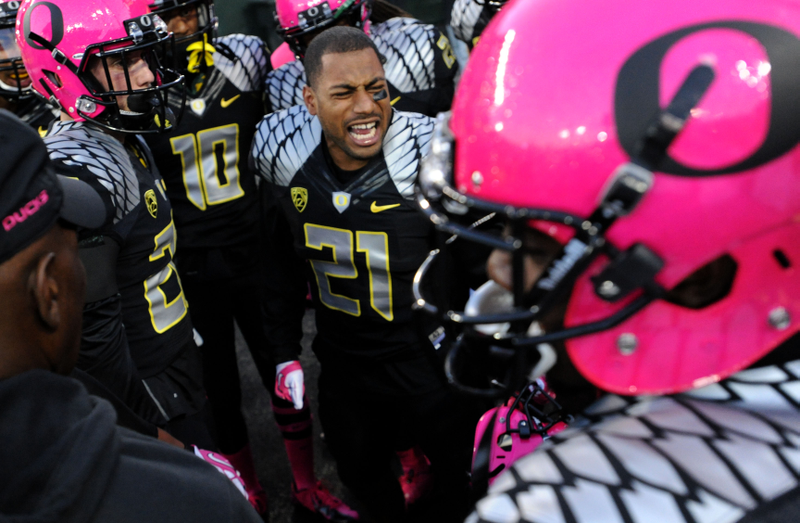 Illustration for article titled Check Out Oregon's Pink Uniform Schemes